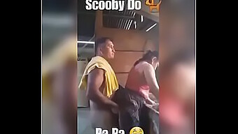 Pasangan Guatemalan Menjadi Seksi Dengan Scooby Doo