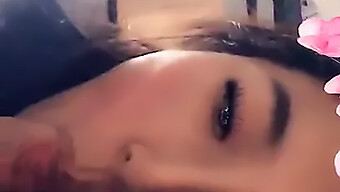 Snapchat-Video Von Einem Asiatischen Mädchen, Das Einen Blowjob Gibt