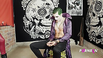 Trio Cosplay Spagnolo Con Due Harley Quinns E Un Joker