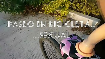 Erotische Fahrt Der Ehefrau Mit Dildo Am Bike