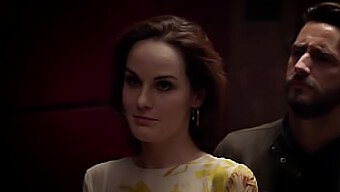 Michelle Dockery ทําตัวไม่ถูกในเซสชั่นเดี่ยวร้อน