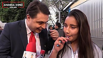 Imagens Incomuns De Uma Jovem Mexicana Com Andrea Dipre