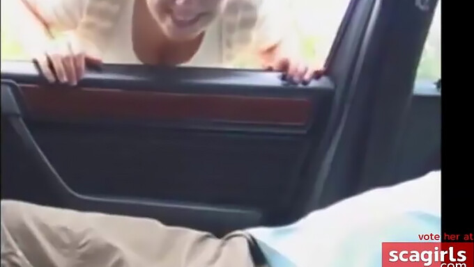 Una Chica Amateur Tetona Es Follada Oral Y Por Las Tetas En Un Coche