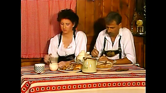 Vintage Alman Güzeli Heidi, Retro Porno Videosunda Vahşileşiyor